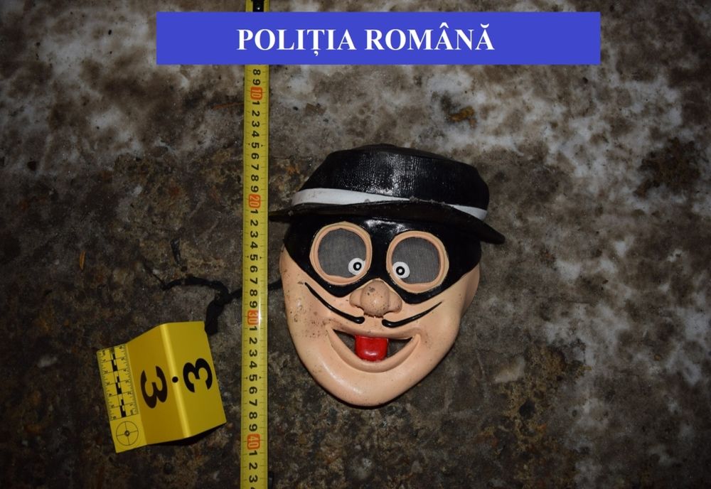 FOTO | Clujeni mascaţi, autorii mai multor furturi! Cum s-a terminat aventura lor