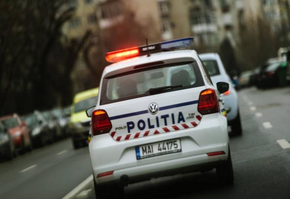 Minor de 16 ani la volan, urmărit în trafic de polițiști 