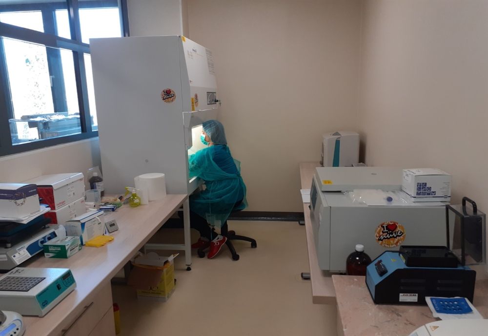 COVID-19: Spitalul Clinic Judeţean de Urgenţă Cluj-Napoca a cumpărat un echipament de testare rapidă (FOTO)