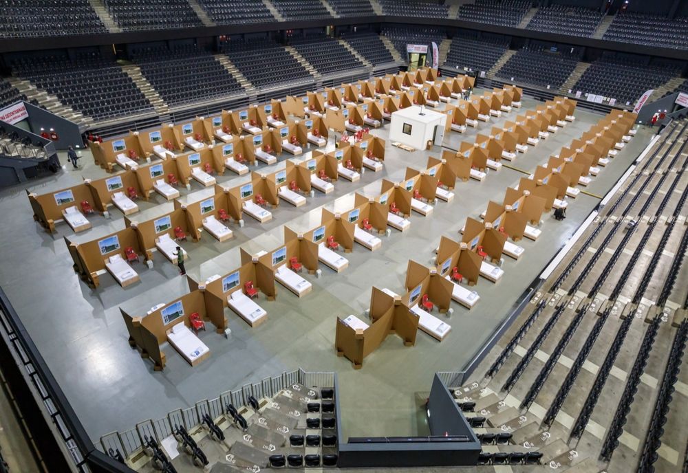 FOTO | Sala Polivalentă Cluj-Napoca transformată în spital de campanie pentru pacienții bolnavi de coronavirus | Astăzi a avut loc recepţia 