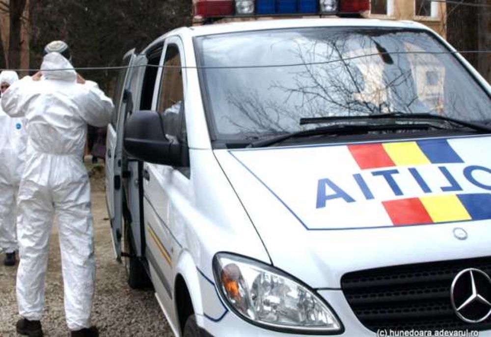Descoperire şocantă în Huedin! O mamă şi fiul ei au fost găsiţi morţi în casă