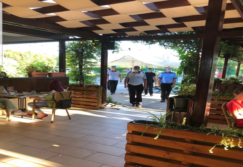 Acţiuni ale poliţiştilor gherleni! Au fost aplicate aproape 40 de amenzi (FOTO)