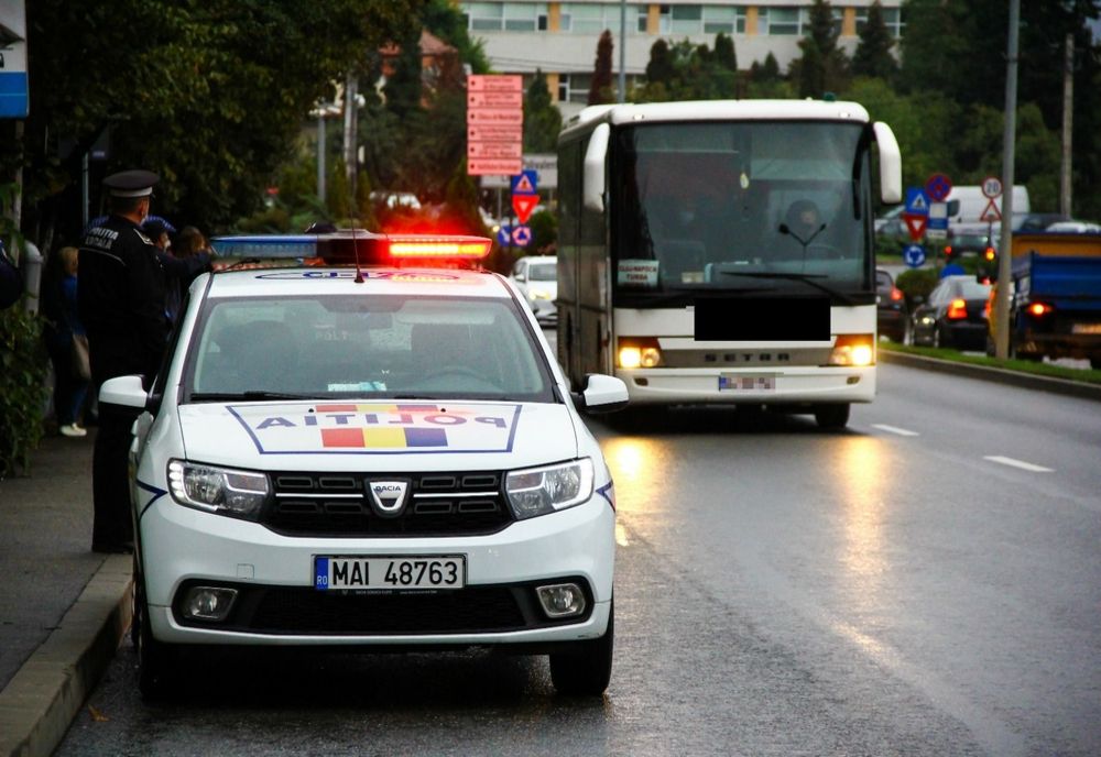 FOTO | Acţiuni ale poliţiştilor clujeni cu scopul limitării efectelor virusului COVID-19