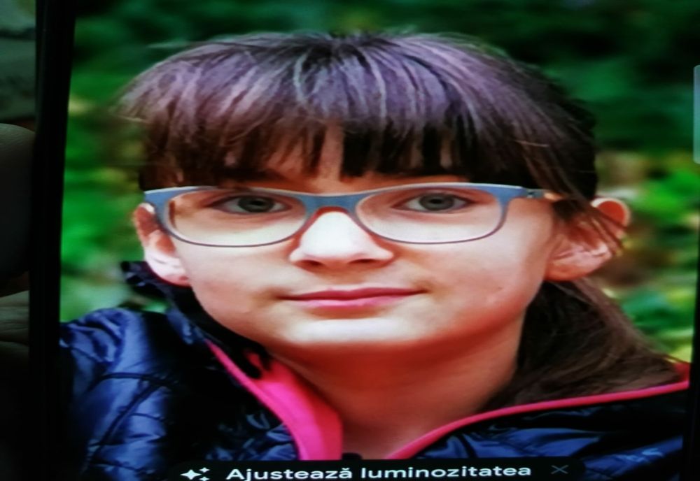 FOTO | Fetiță de 11 ani din Florești dată dispărută | Dacă o vedeți, sunați la 112