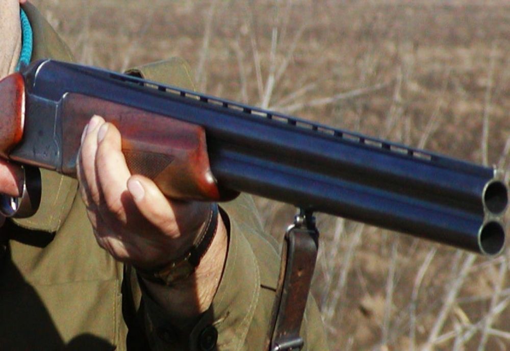 Deţinătorii de arme din judeţul Cluj, verificaţi de poliţişti