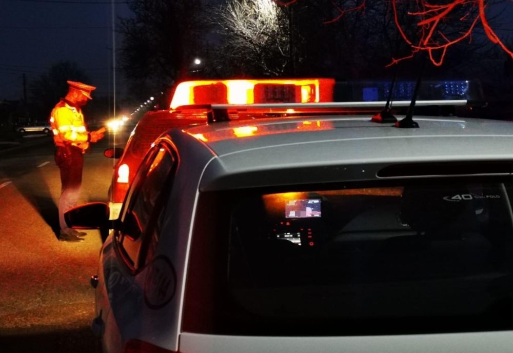 Zeci de amenzi în Cluj-Napoca în cadrul unei acţiuni pentru împiedicarea răspândirii virusului Sars-Cov-2