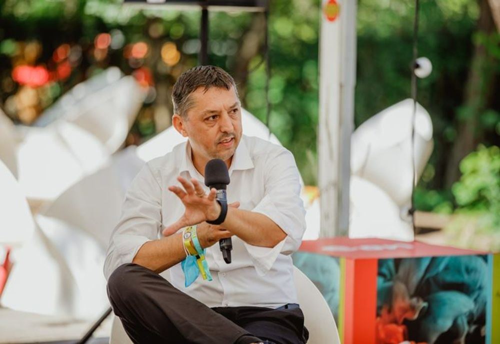 Prof. Dr. Daniel David, la EC_Special by Electric Castle: „Revenirea la concerte și la evenimente ajută starea psihică a oamenilor după pandemie”