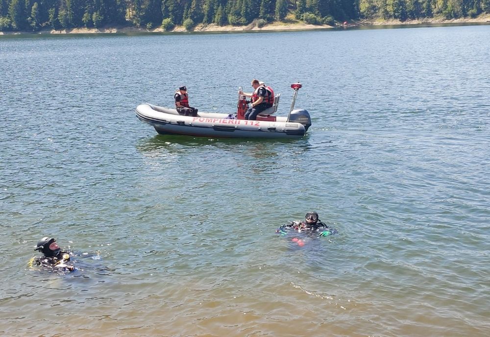 FOTO | Continuă căutările bărbatului dispărut pe lacul Beliș-Fântânele