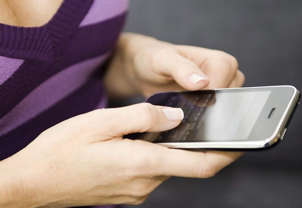 Străin şantajat de către o femeie din Cluj cu publicarea unor fotografii compromiţătoare! I-a cerut 150.000 de euro