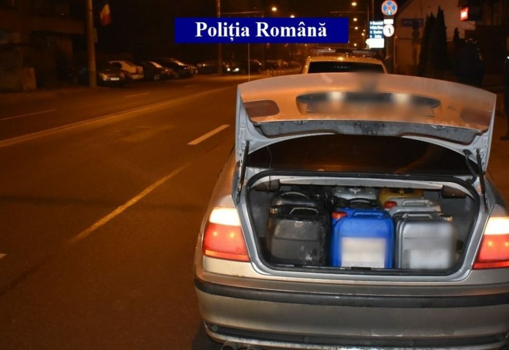 Clujeni prinşi după ce au furat sute de litri de motorină din rezervoarele unor autoutilitare (FOTO)