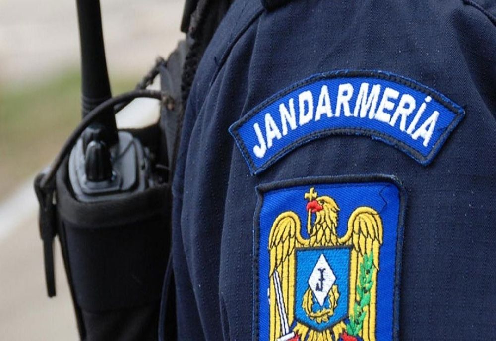 Patru tineri au bătut un bărbat în plină stradă în Sânnicoara