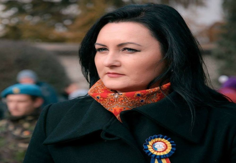 S-a schimbat prefectul la Cluj: Irina Munteanu (PNL) îl înlocuieşte pe Tasnadi Szilard (UDMR)