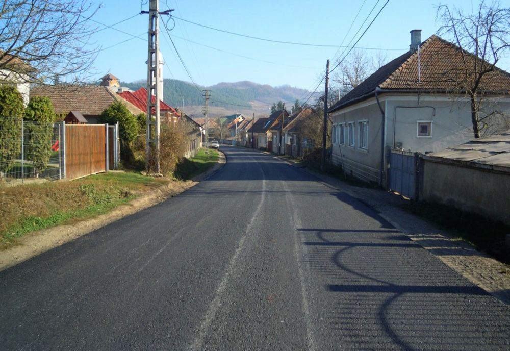 Se reiau lucrările de modernizare la drumul județean 109A