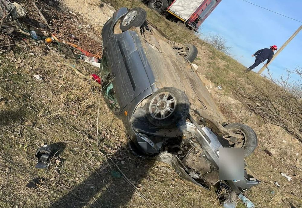 Copil de 1 an în stare gravă în urma unui accident în Cheia! Alte 4 persoane au fost rănite (FOTO)