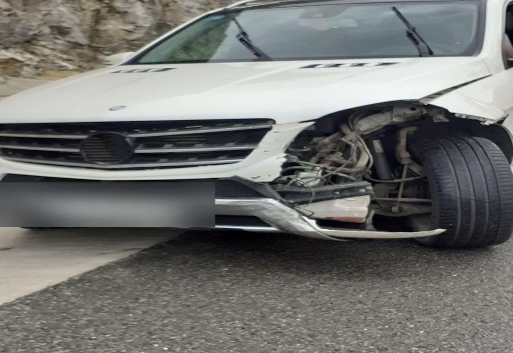 Accident pe Autostrada A3! O minoră de 12 ani a primit îngrijiri la faţa locului (FOTO)