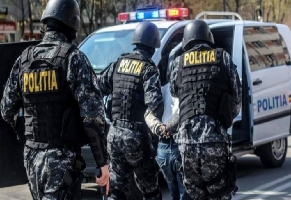 6 percheziții, astăzi, în 3 județe, la persoane bănuite de operațiuni financiare frauduloase