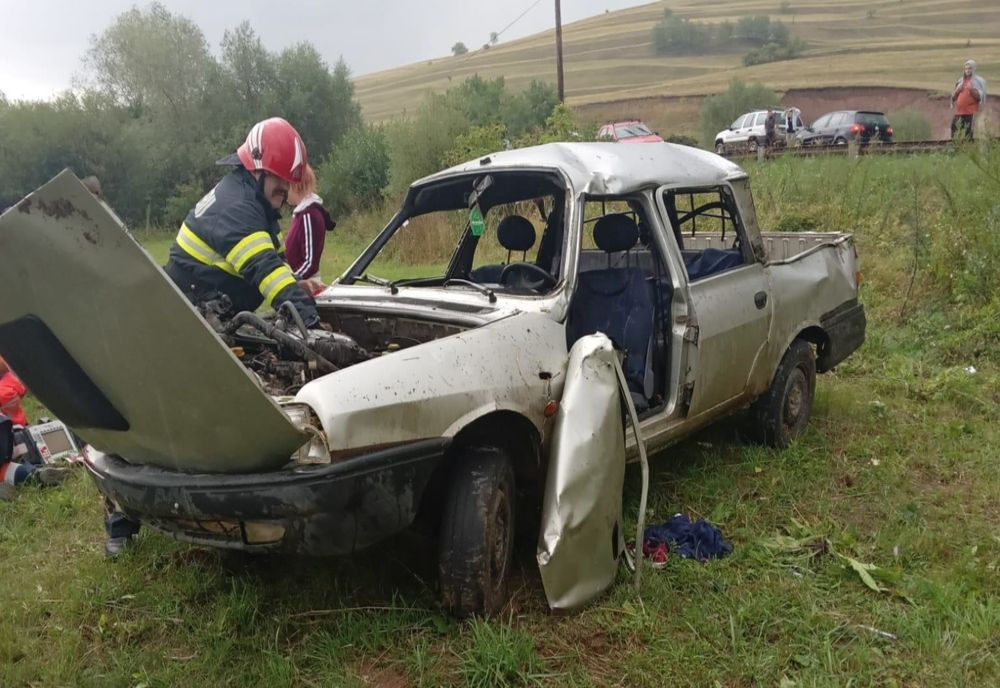 Grav accident rutier în judeţul Cluj! Un bărbat a murit, iar două femei au fost rănite (FOTO)