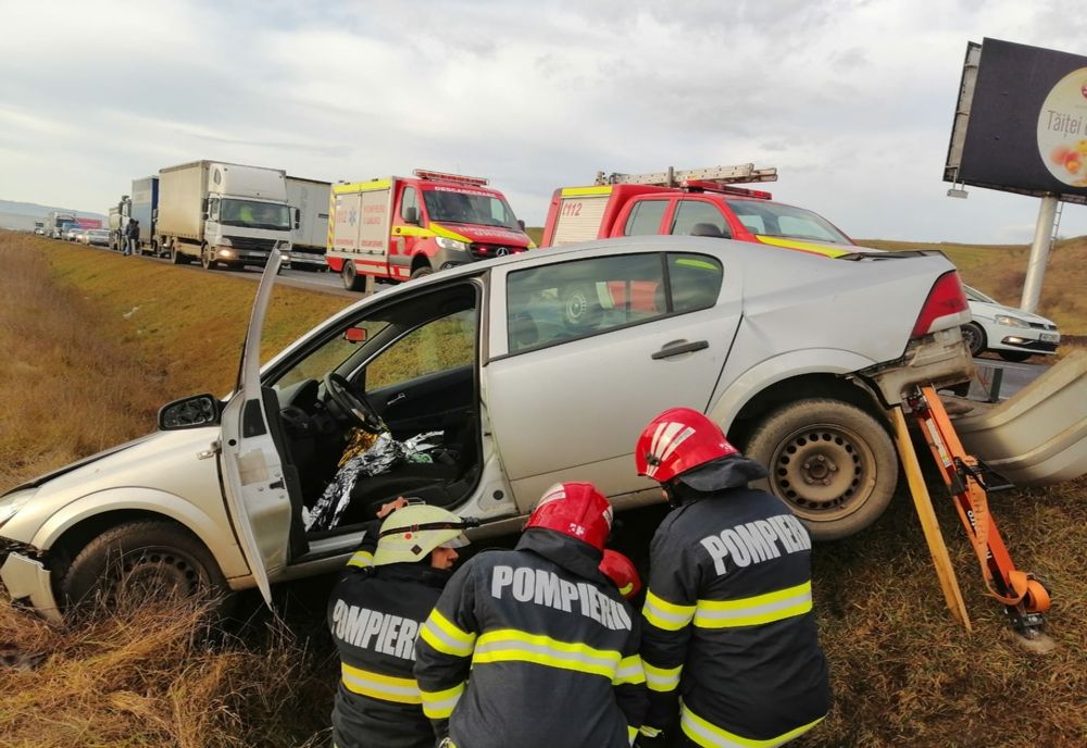 Accident cu trei maşini în Apahida! O femeie a fost rănită şi a ajuns la spital (FOTO)