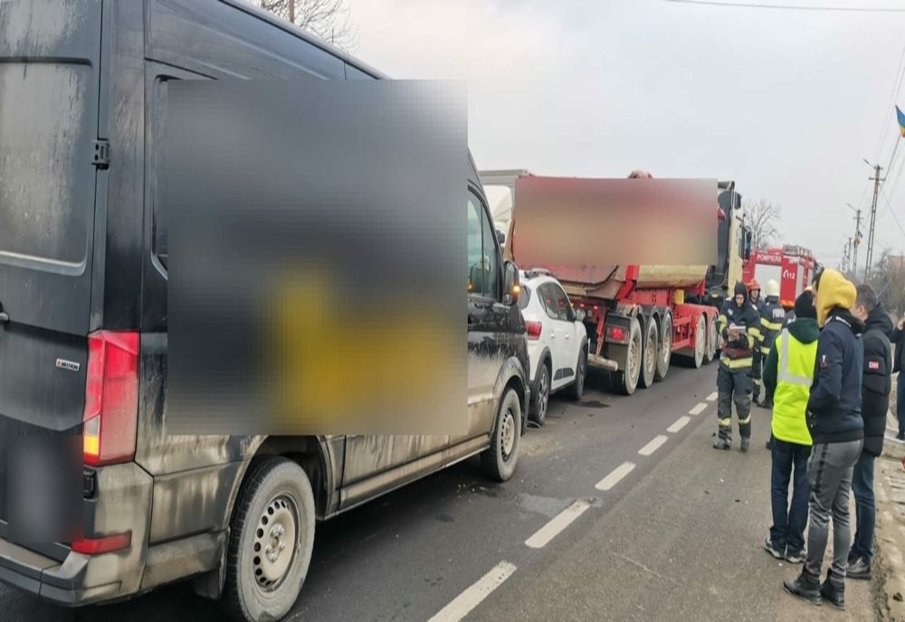 Accident în lanţ pe DN1C în Jucu (FOTO)