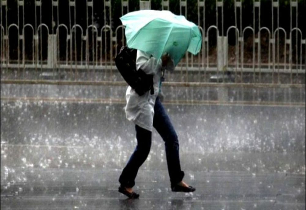 Vremea 18 aprilie - Ploi abundente în toată țara - Regiunile unde vor fi ninsori și lapoviță