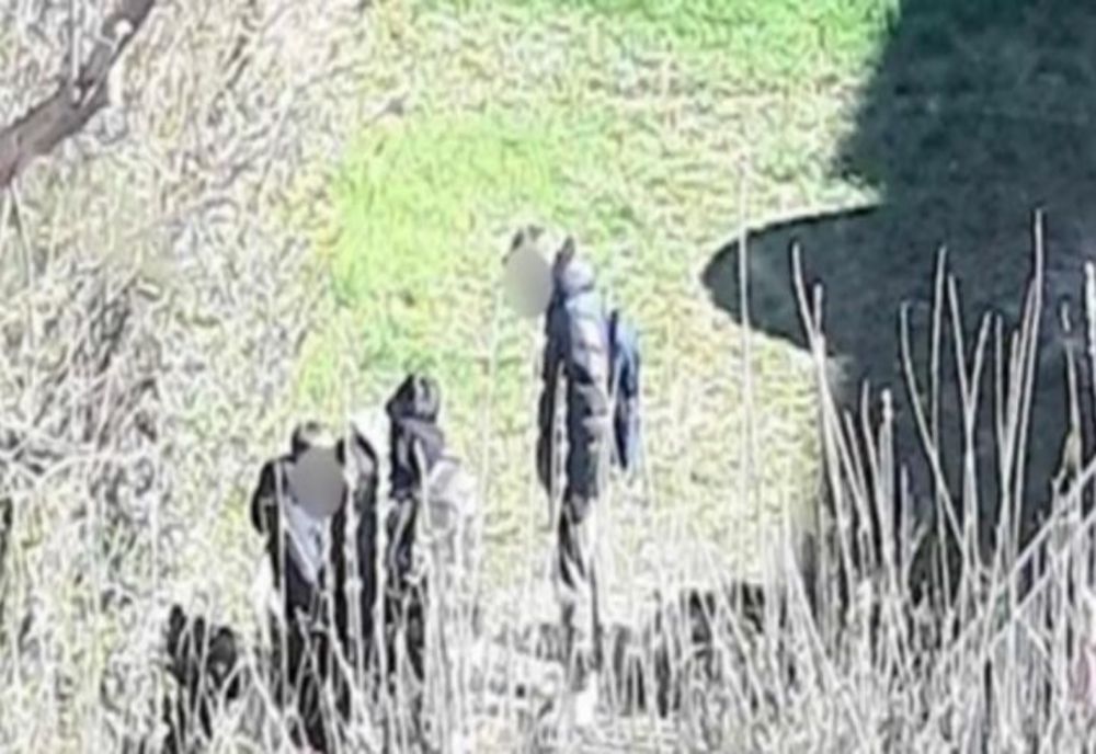 Elevi surprinși în timp ce se drogau într-un parc din Cluj, în plină zi