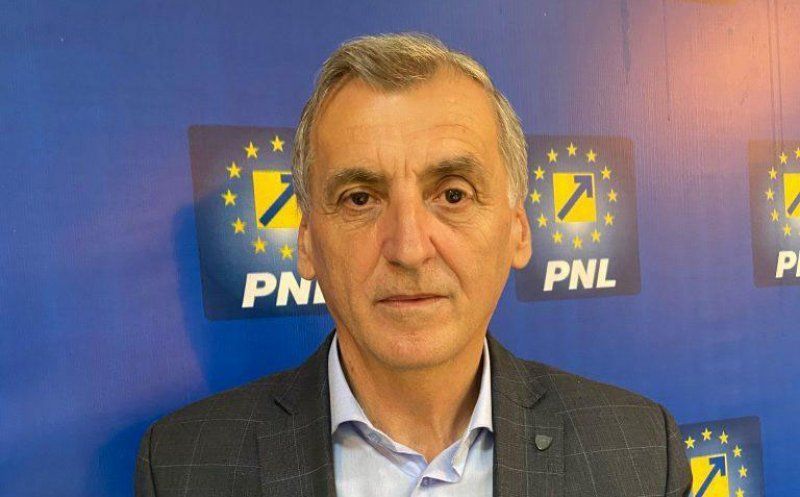 Percheziții la Primăria din Dej, activitatea a fost suspendată. Primarul, săltat de mascați