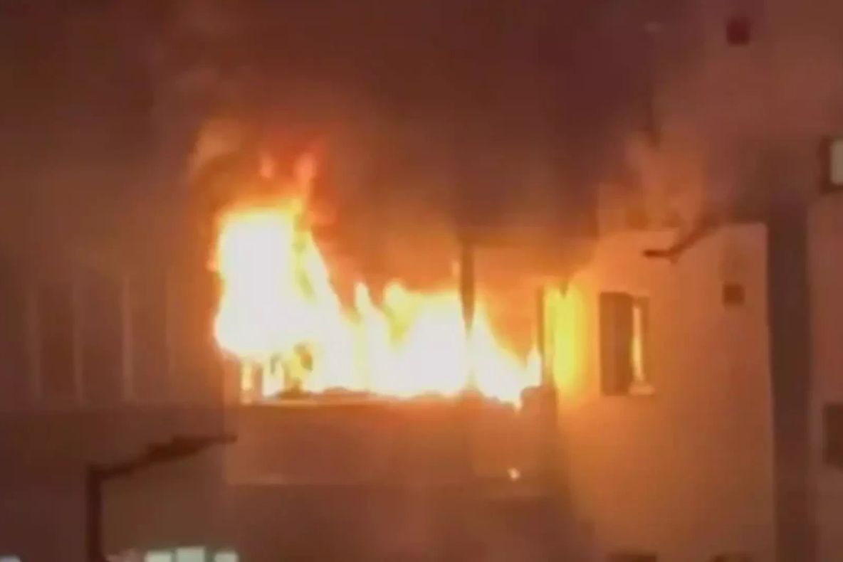 Incendiu puternic într-un apartament din Cluj: focul a distrus întreaga locuință