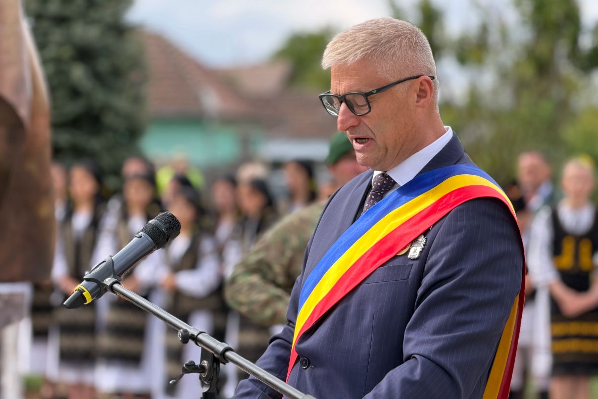 VIDEO | Primarul Dorel Pojar transformă Jucu într-un reper al memoriei Reginei Maria
