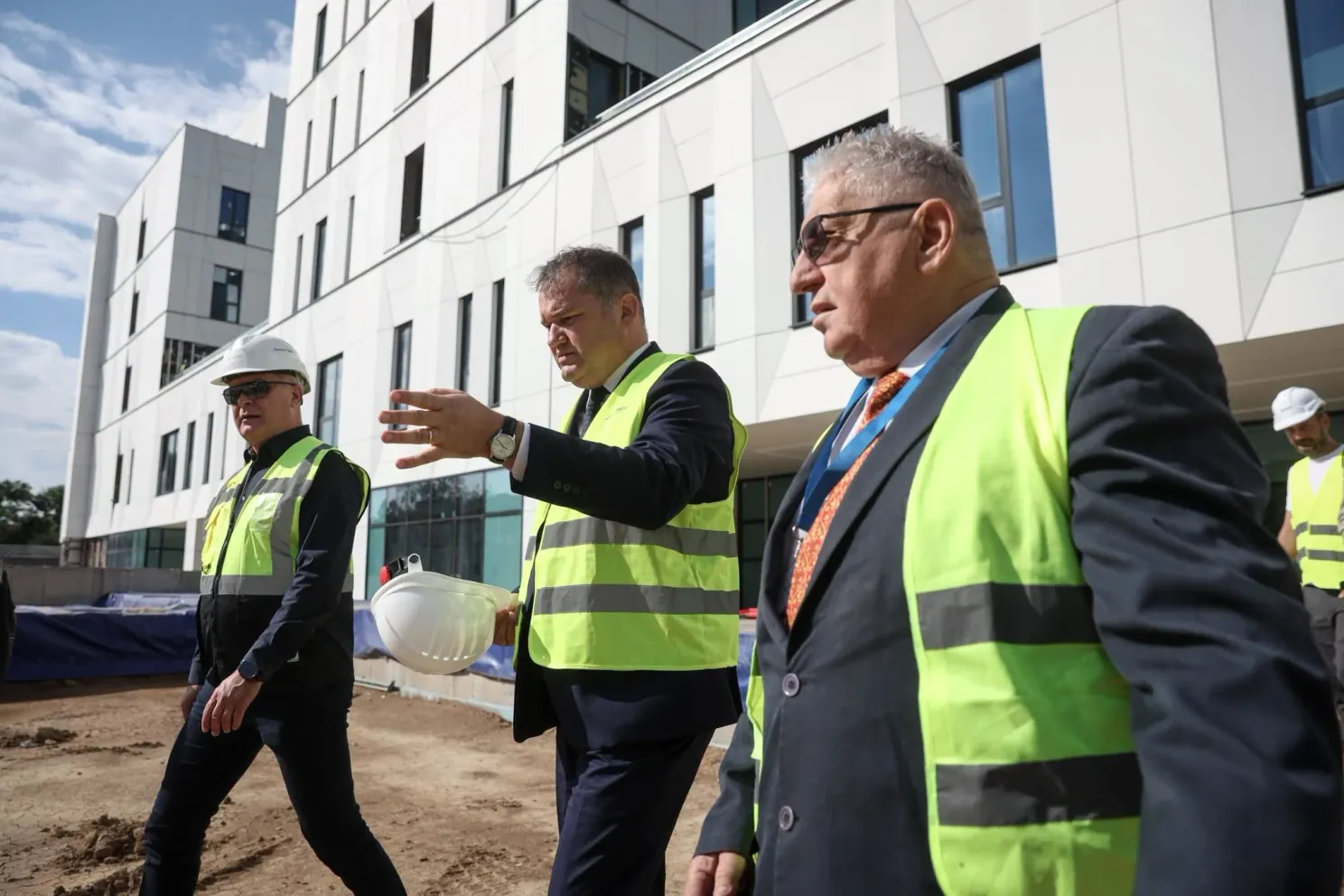 Ministerul Sănătății a plătit peste 174 de milioane de lei pentru modernizarea spitalelor, în doar o săptămână