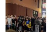 Bătaie generală în Centrul Vechi: Fanii ucraineni veniți la un concert s-au încăierat cu un grup de motocicliști