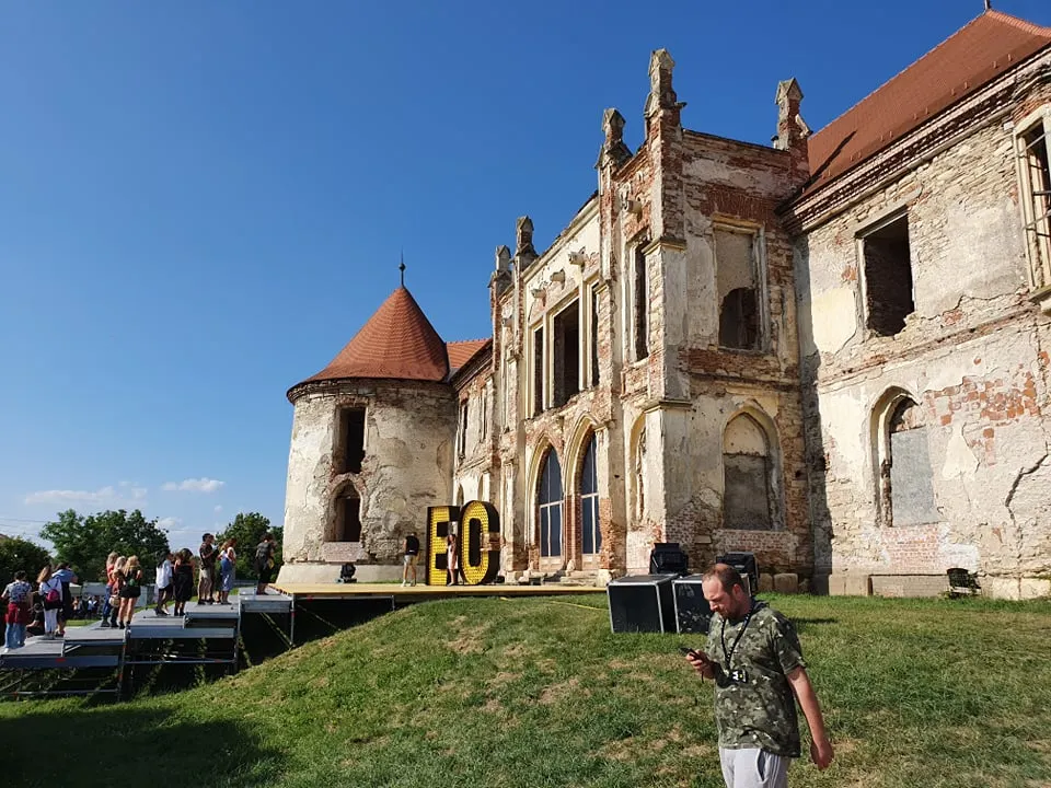 electric castle