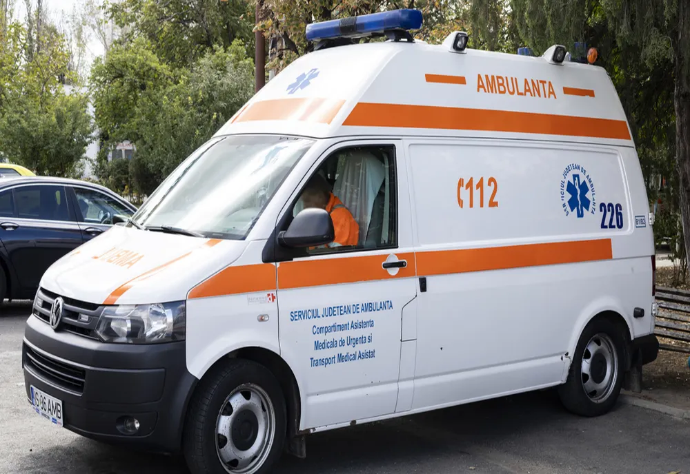 Incident grav la o şcoală din judeţul Cluj! O elevă este în stare gravă după ce a căzut de la etajul 1