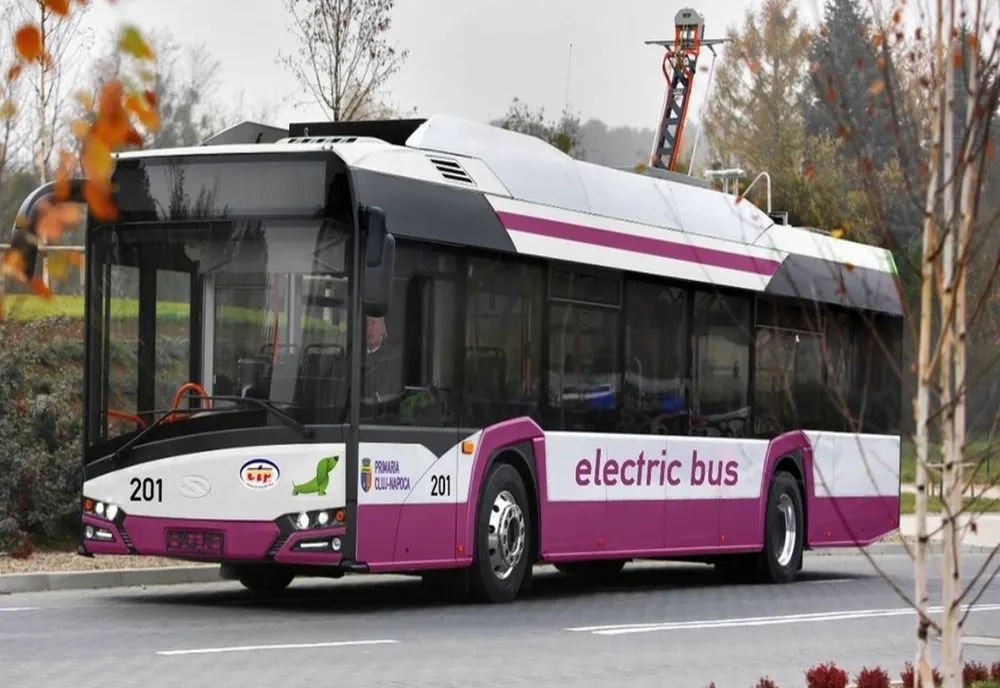 Noi plafoane pentru acordarea facilităților la transportul  în comun pentru pensionari