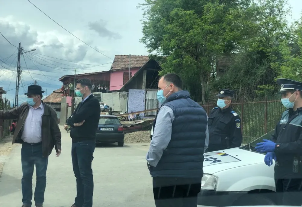 Patru copii cu rujeolă au fost infectaţi şi cu coronavirus