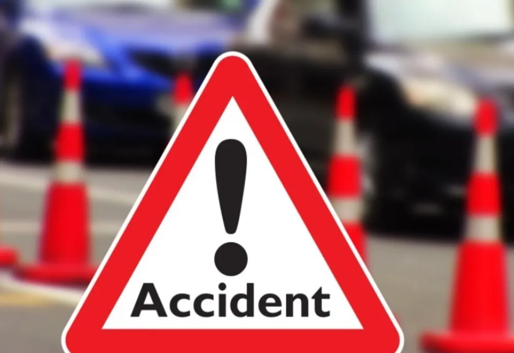 Accident pe DN1 Cluj - Oradea! Impact între un TIR şi un autoturism
