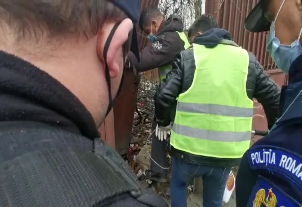 PERCHEZIȚII DIICOT la mai mulți traficanți de droguri din Alba, Brașov și Cluj (VIDEO)
