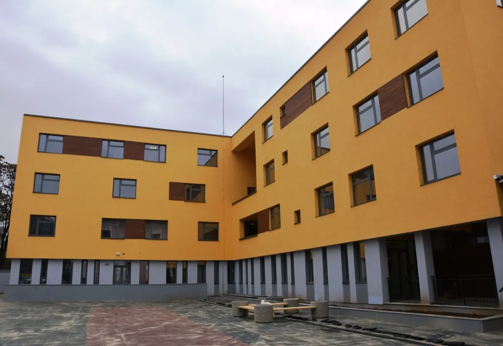 FOTO | Noul internat al Liceului pentru Deficienți de Auz Cluj-Napoca a fost dat în folosință