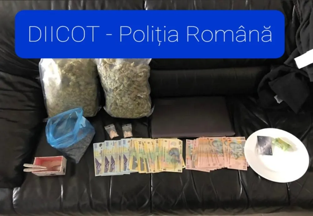 FOTO | Zeci de percheziţii în Cluj la traficanţi de droguri! 11 persoane au fost reţinute
