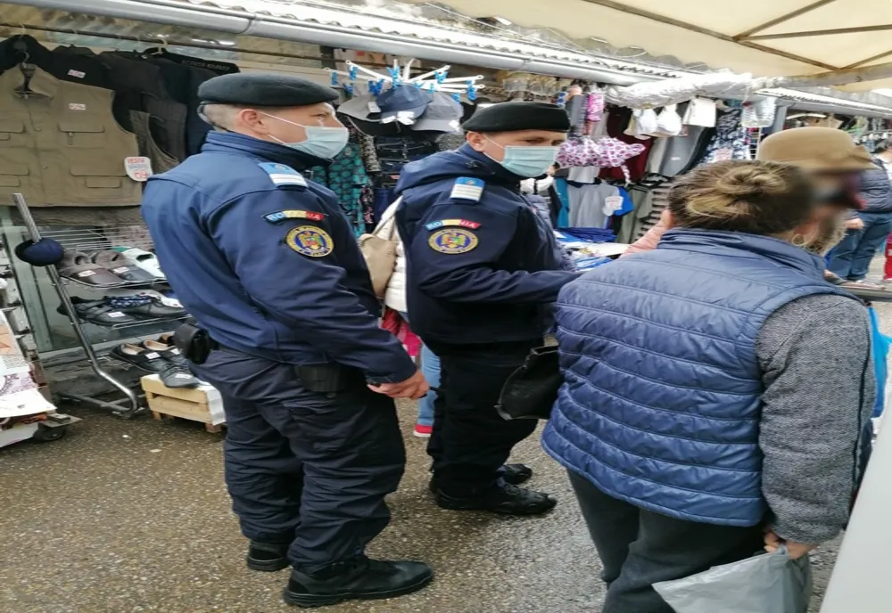 43 de amenzi în judeţul Cluj în cadrul unei acţiuni pentru combaterea efectelor pandemiei de COVID-19