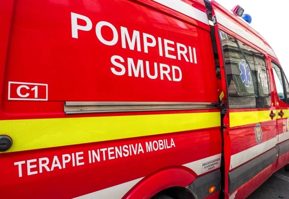 Muncitori intoxicați cu o substanță de curățare, la o fabrică de mobilă din Câmpia Turzii