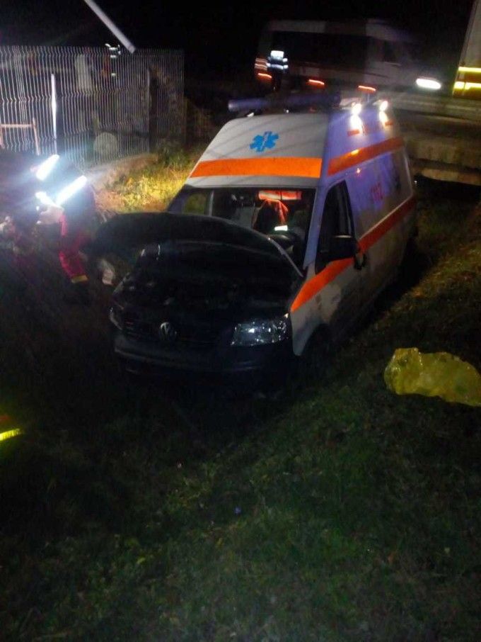 accident ambulanta dej ileanda