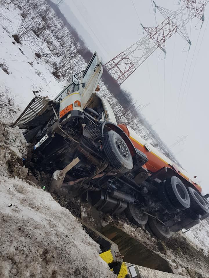 48426872_2130001133723356_302827264888799232_n