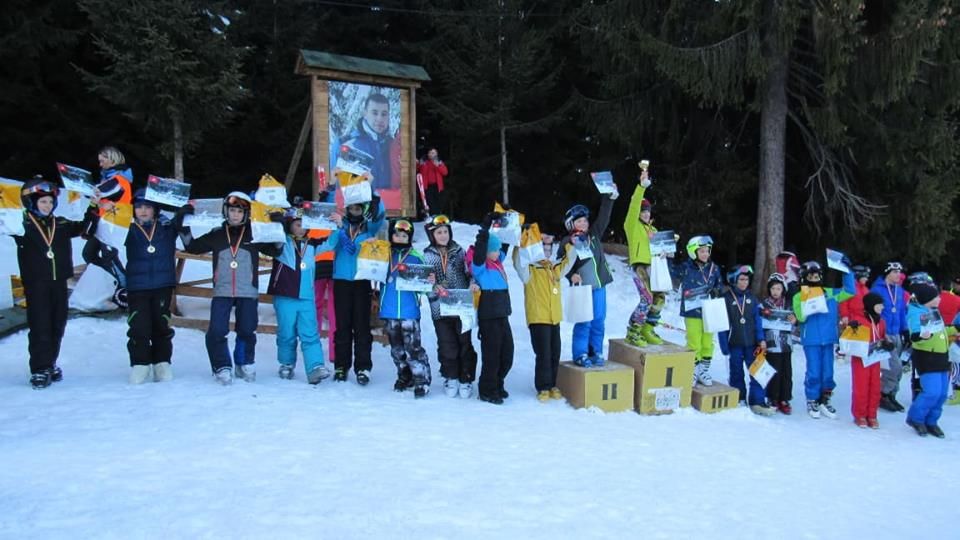 52591457_2550771104965419_824301848709038080_n