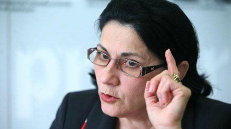 ecaterina_andronescu_01_81908800