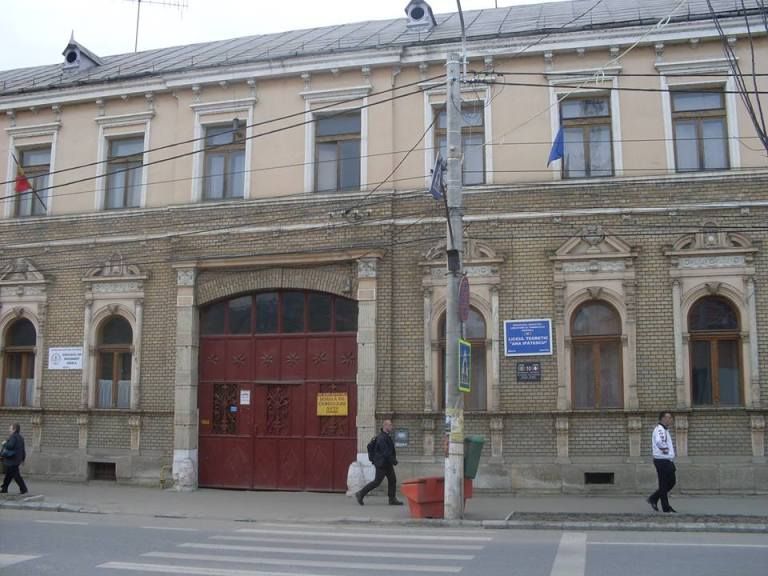 liceul-ana-ipatescu-Gherla