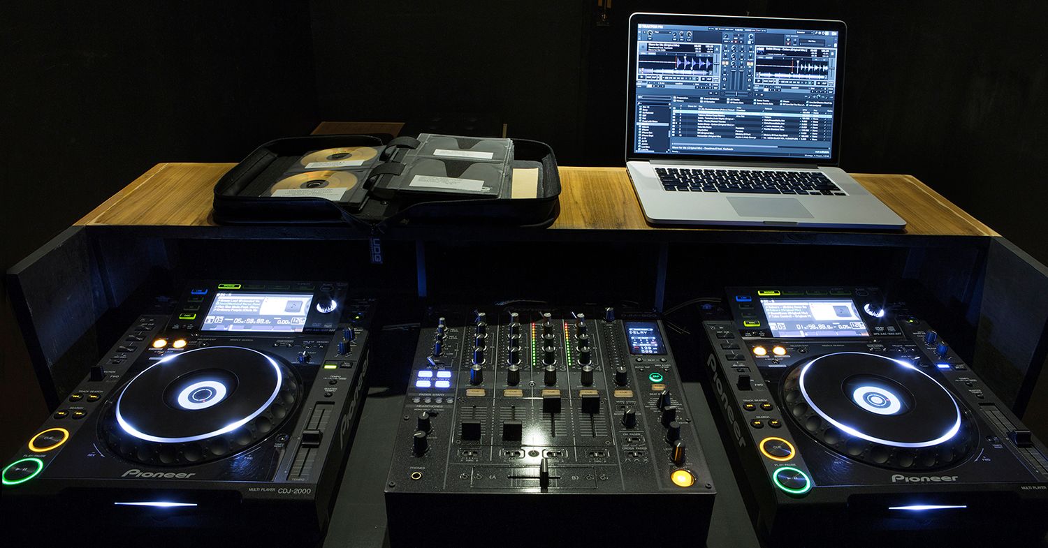 studio dj