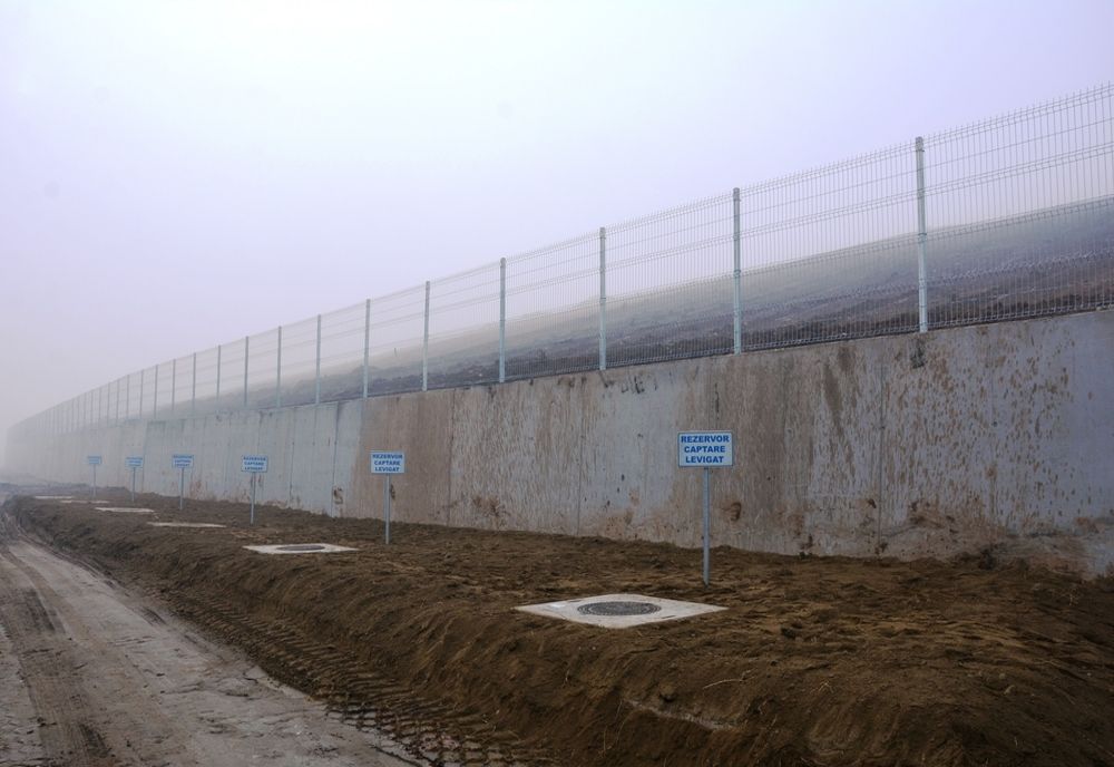 Celebra groapă de gunoi de la Pata Rât a fost închisă oficial (FOTO)