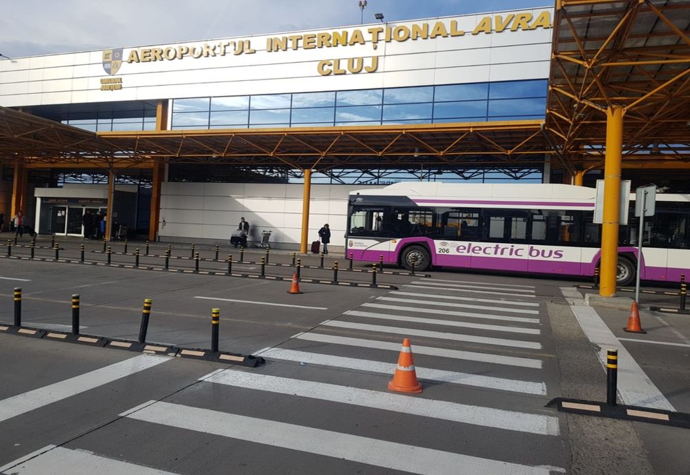 O staţie de autobuz va fi amenajată în parcarea Aeroportului Internațional Avram Iancu Cluj
