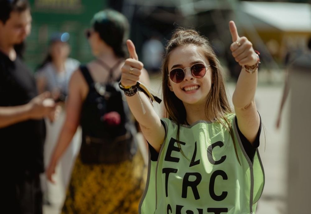 Se caută voluntari pentru festivalul Electric Castle