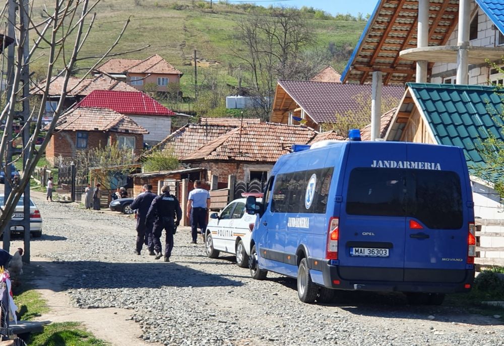 VIDEO | Acţiune a poliţiştilor la Pata Rât! Aproape 200 de persoane au fost legitimate